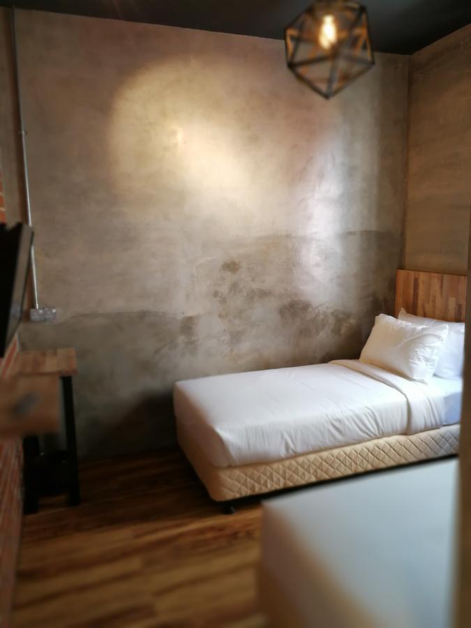 The Rise Room Κουάλα Τερενγκάνου Εξωτερικό φωτογραφία A room at the hotel